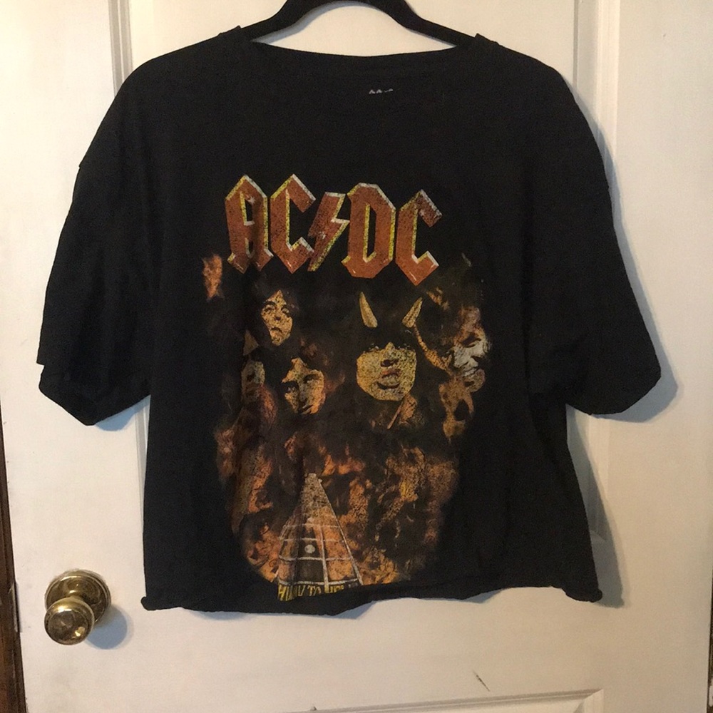 AC/DC Crop